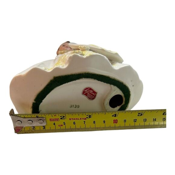 Vintage Lefton Girl Planter‎ Brunette with Bow  Dress W/Yellow Flowers & Hat - Picture 6 of 7